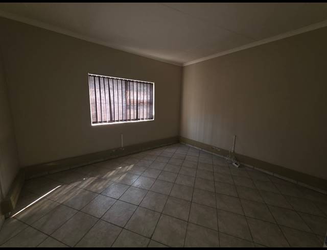 921.50M² BUSINESS TO LET IN SASOLBURG EXT 5